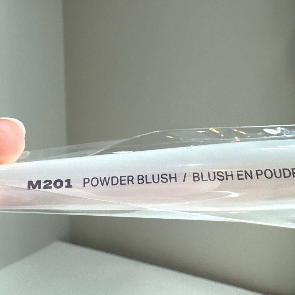 5/$60 Morphe M201 Professional Angled Powder Blush Brush NEW - Picture 12 of 13